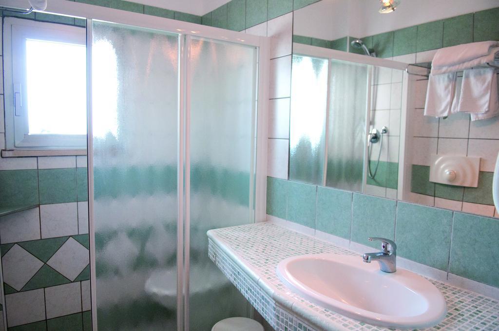 Hotel Asiago Beach Lido Di Savio Camera foto